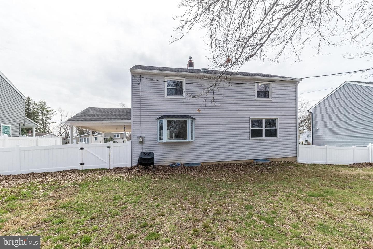 253 Luff Lane photo 4