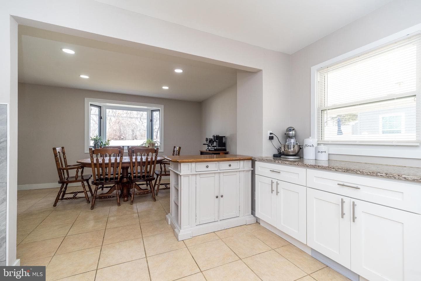 253 Luff Lane photo 8