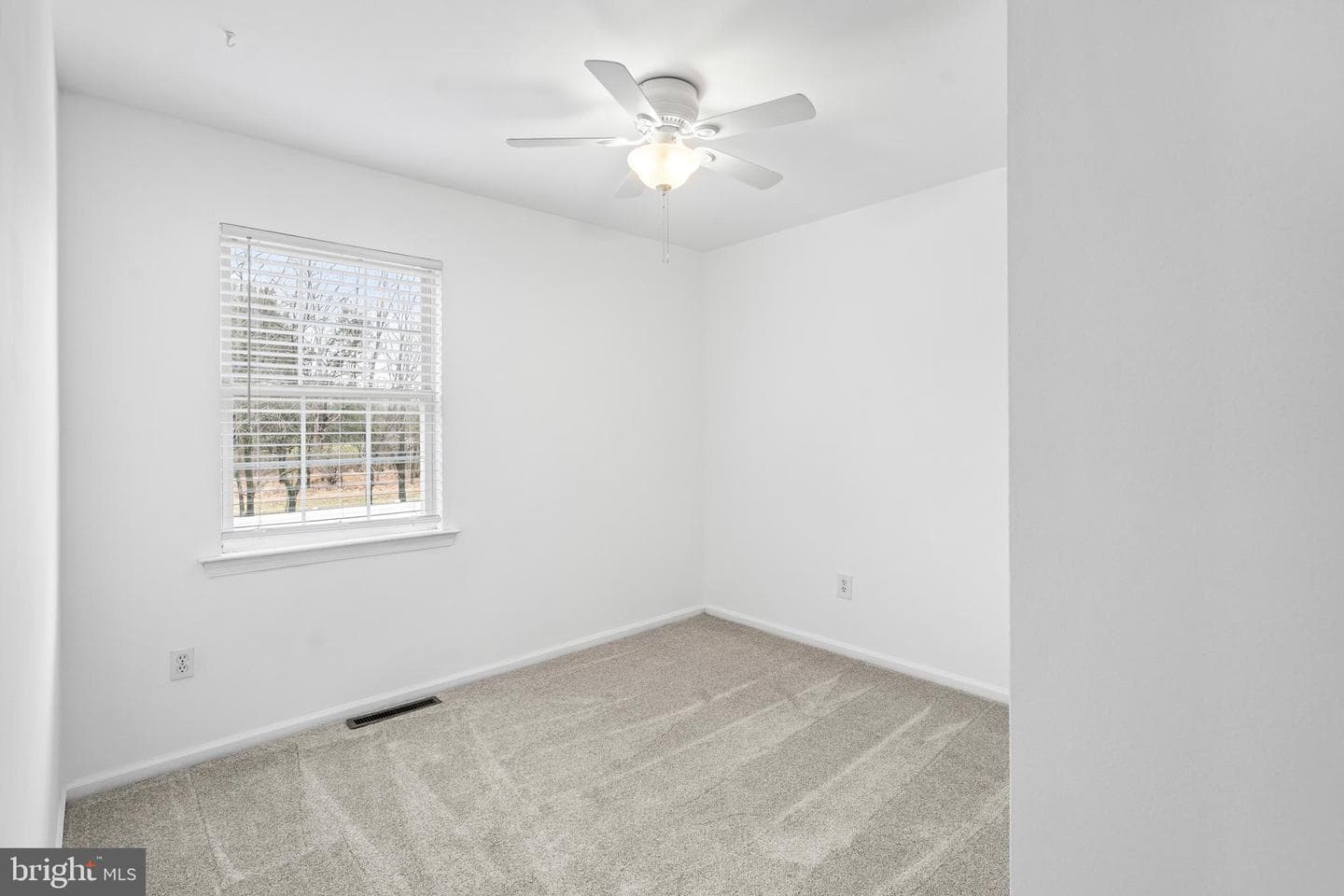 1120 Farm House Lane photo 20