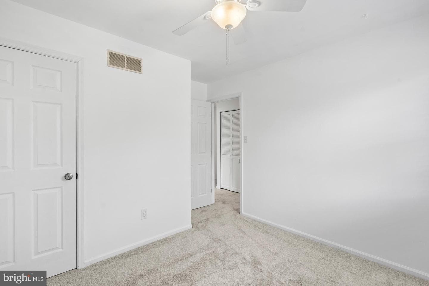 1120 Farm House Lane photo 22