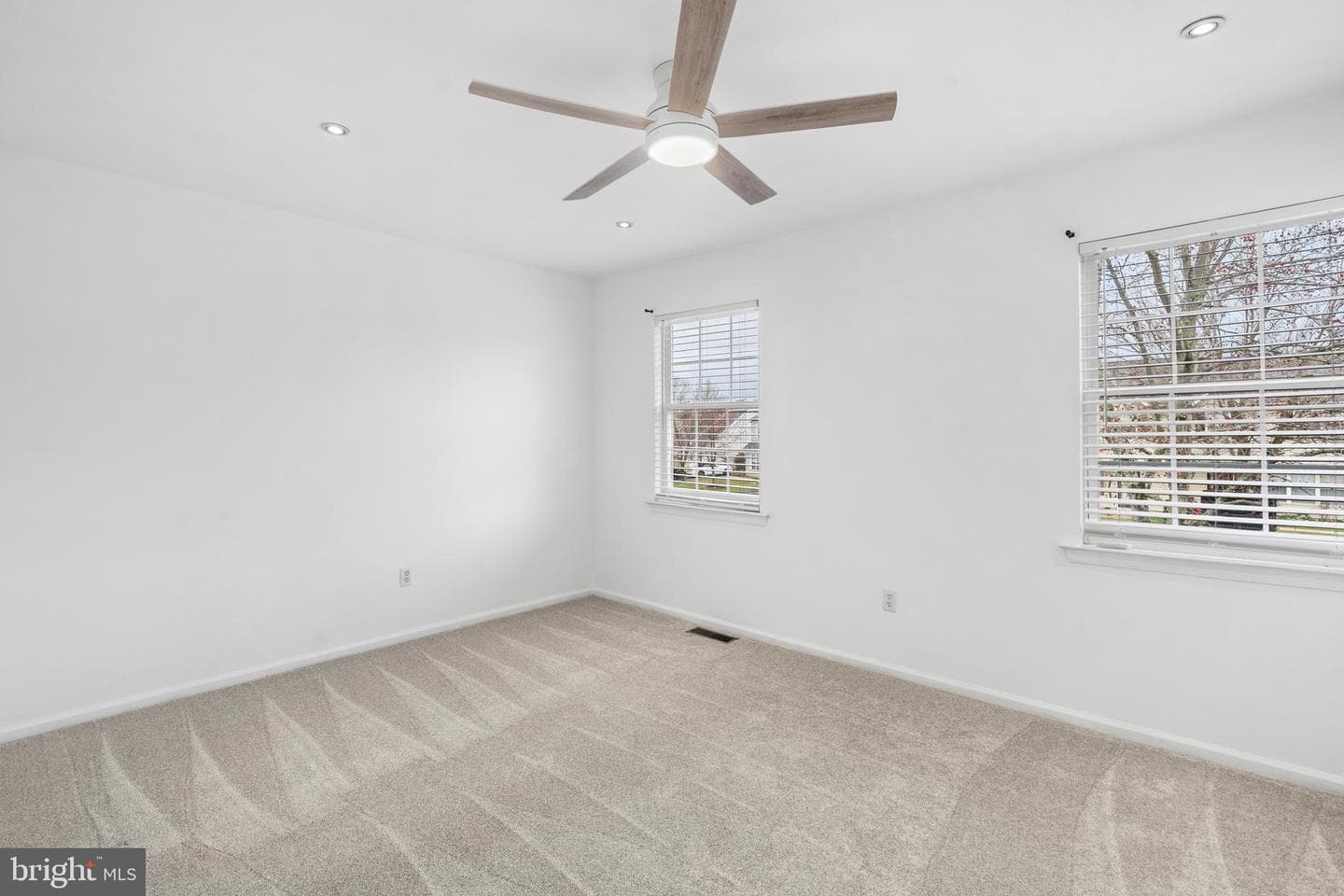 1120 Farm House Lane photo 23
