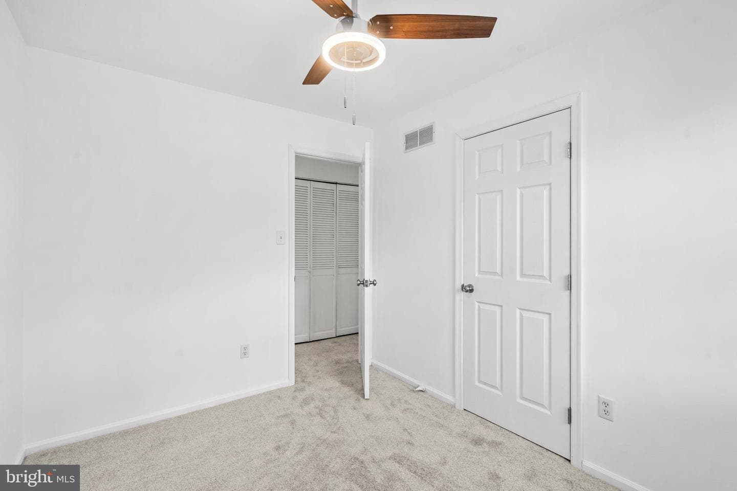 1120 Farm House Lane photo 25