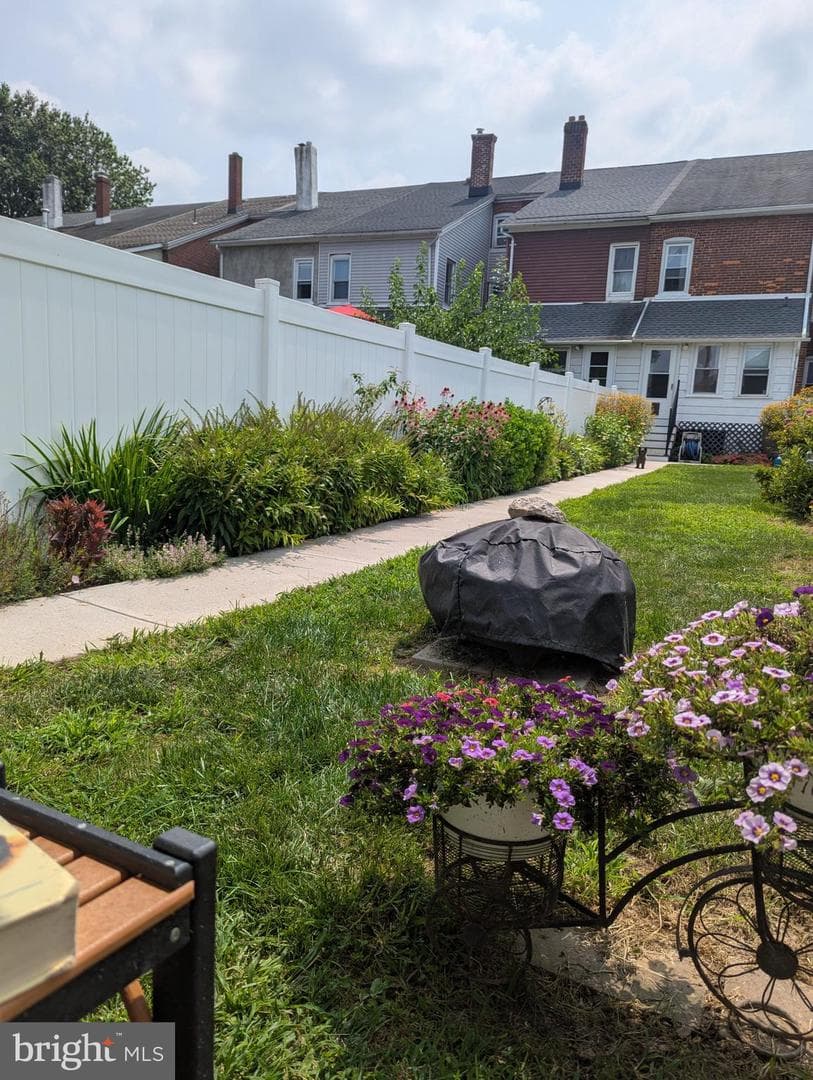 629 Juniper Street photo 54