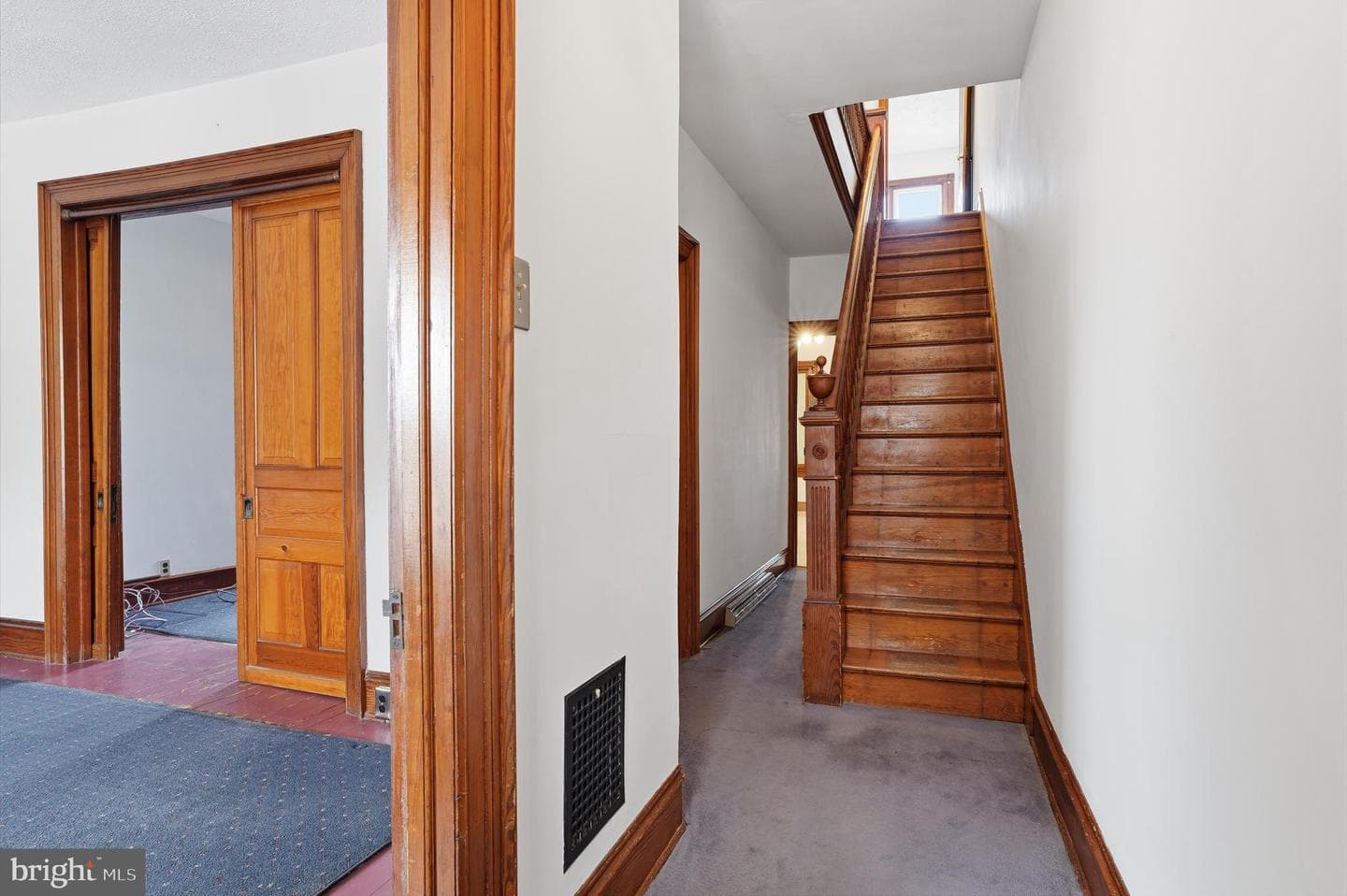 629 Juniper Street photo 6