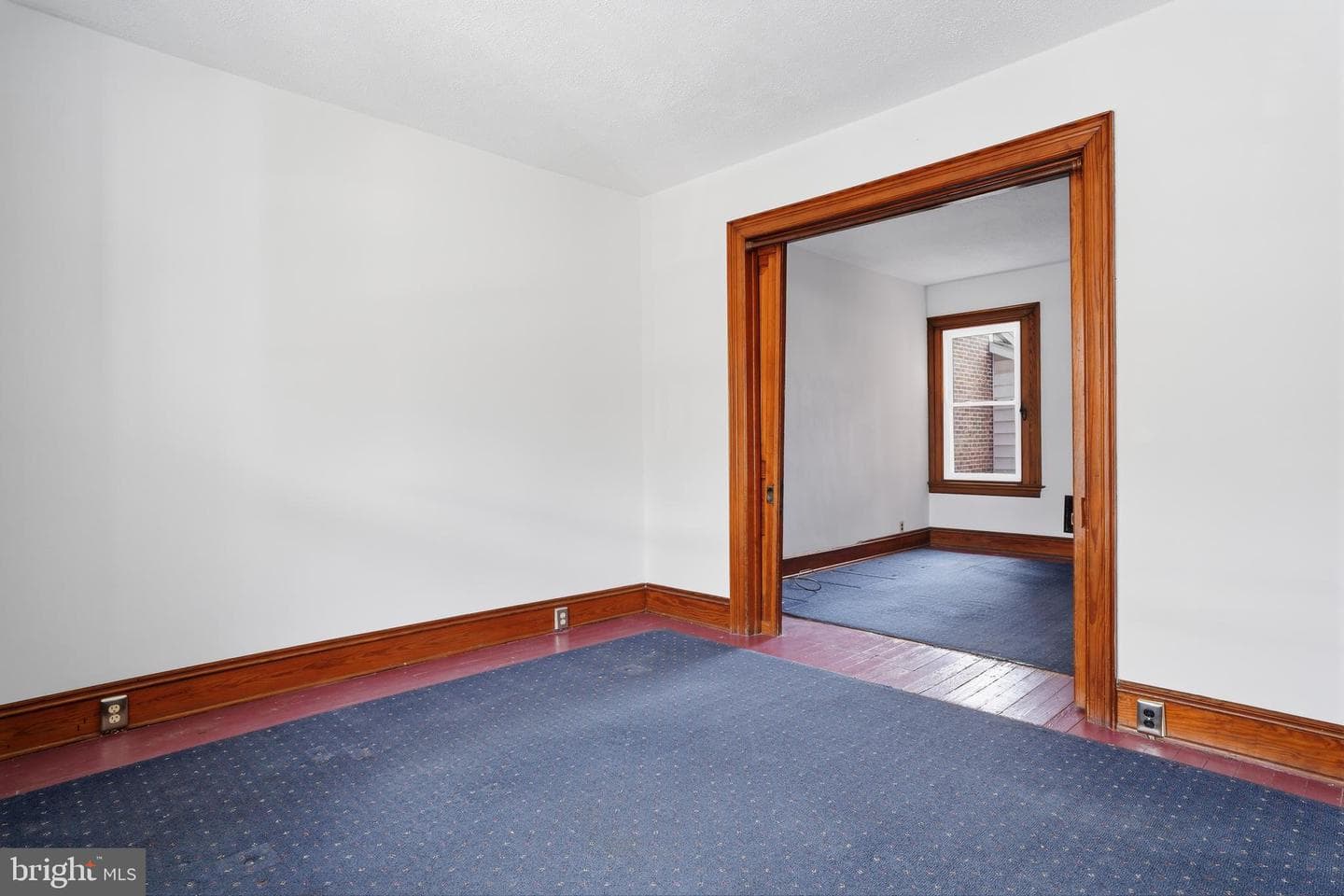 629 Juniper Street photo 8
