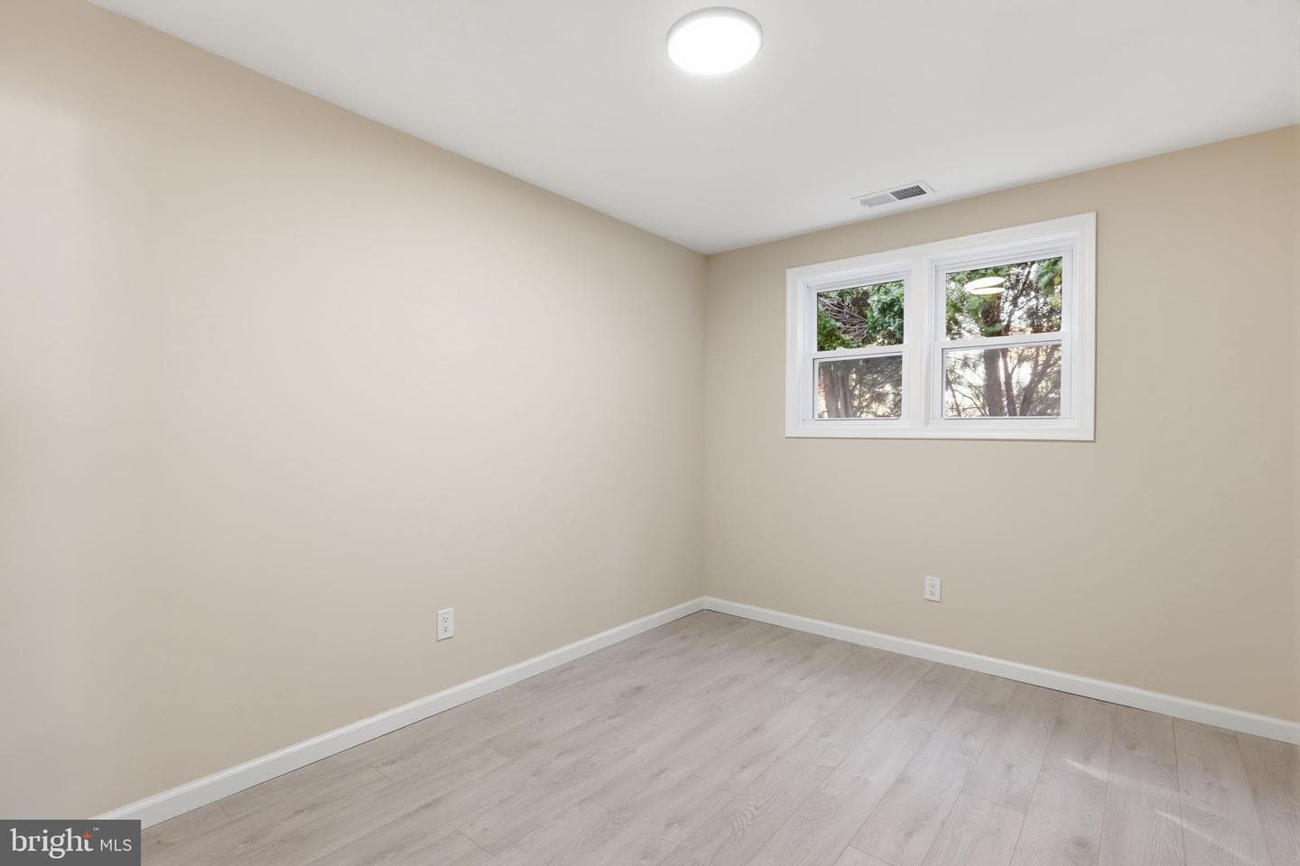 4421 Roselyn Lane photo 22