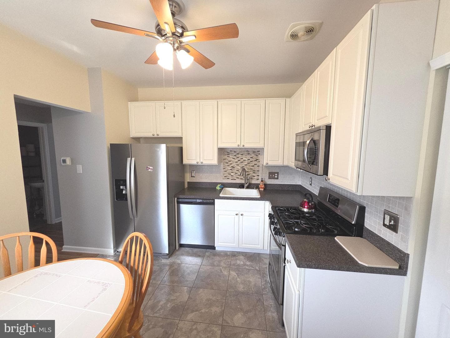 107 Liberty Drive photo 11