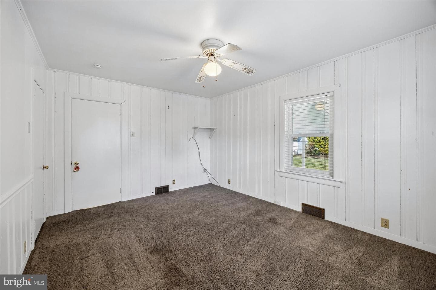 59 E Hillcrest Avenue photo 19