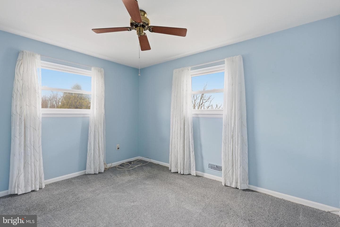 327 S Norristown Road photo 13