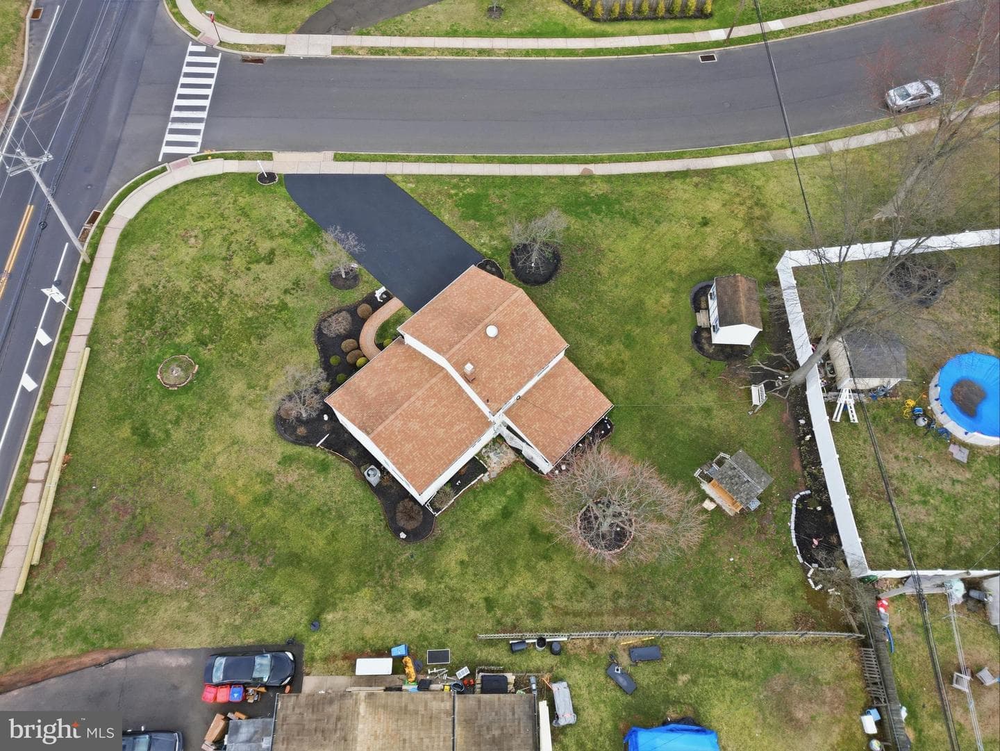 327 S Norristown Road photo 32