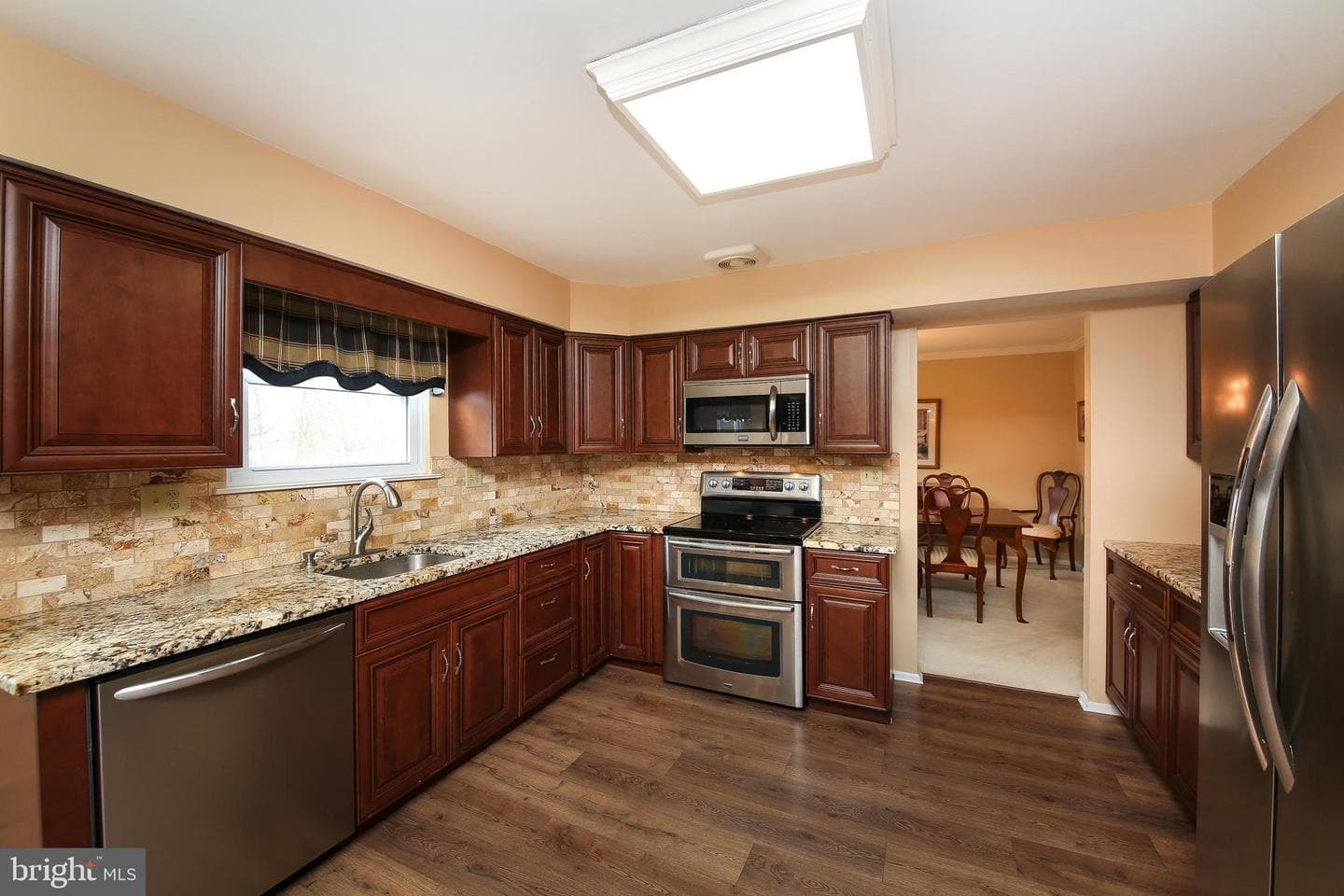 367 Merion Place photo 14