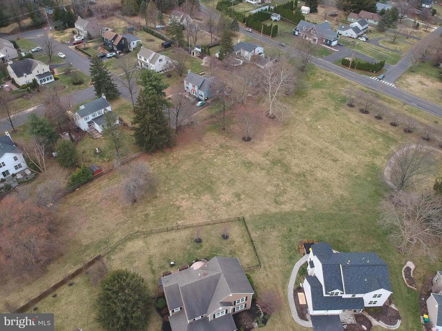 367 Merion Place photo 37