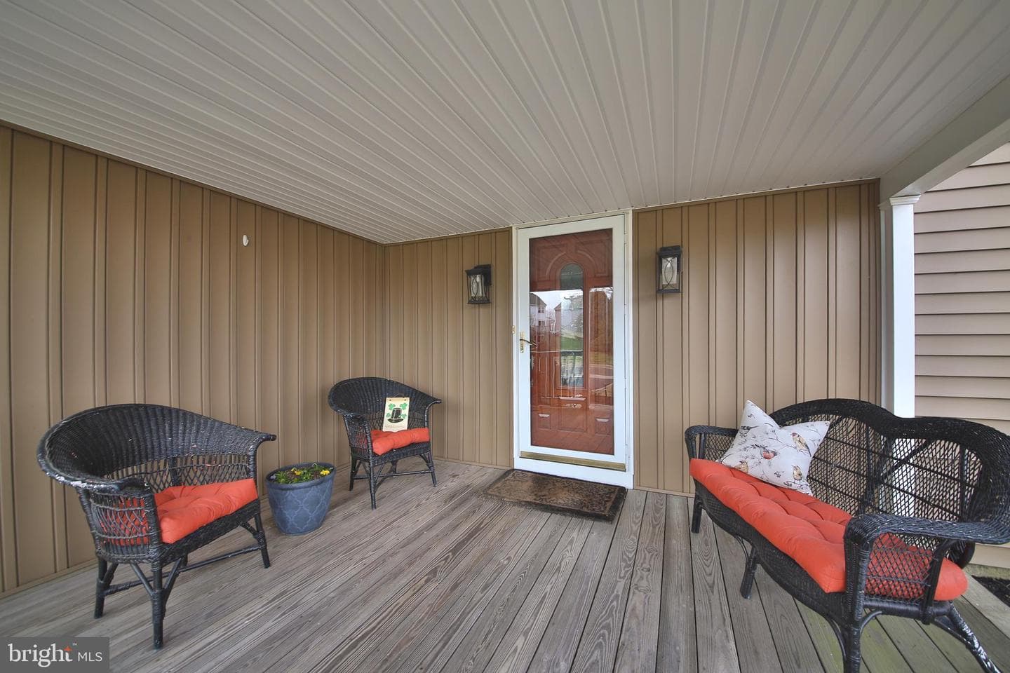 367 Merion Place photo 8
