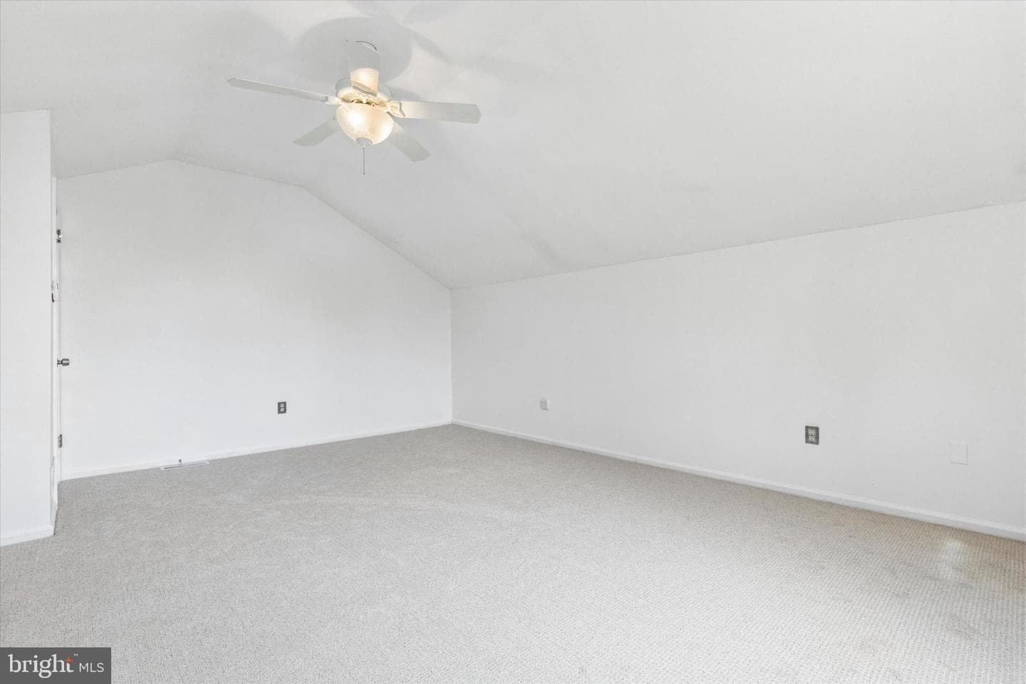 108 Christopher Place #108 photo 16