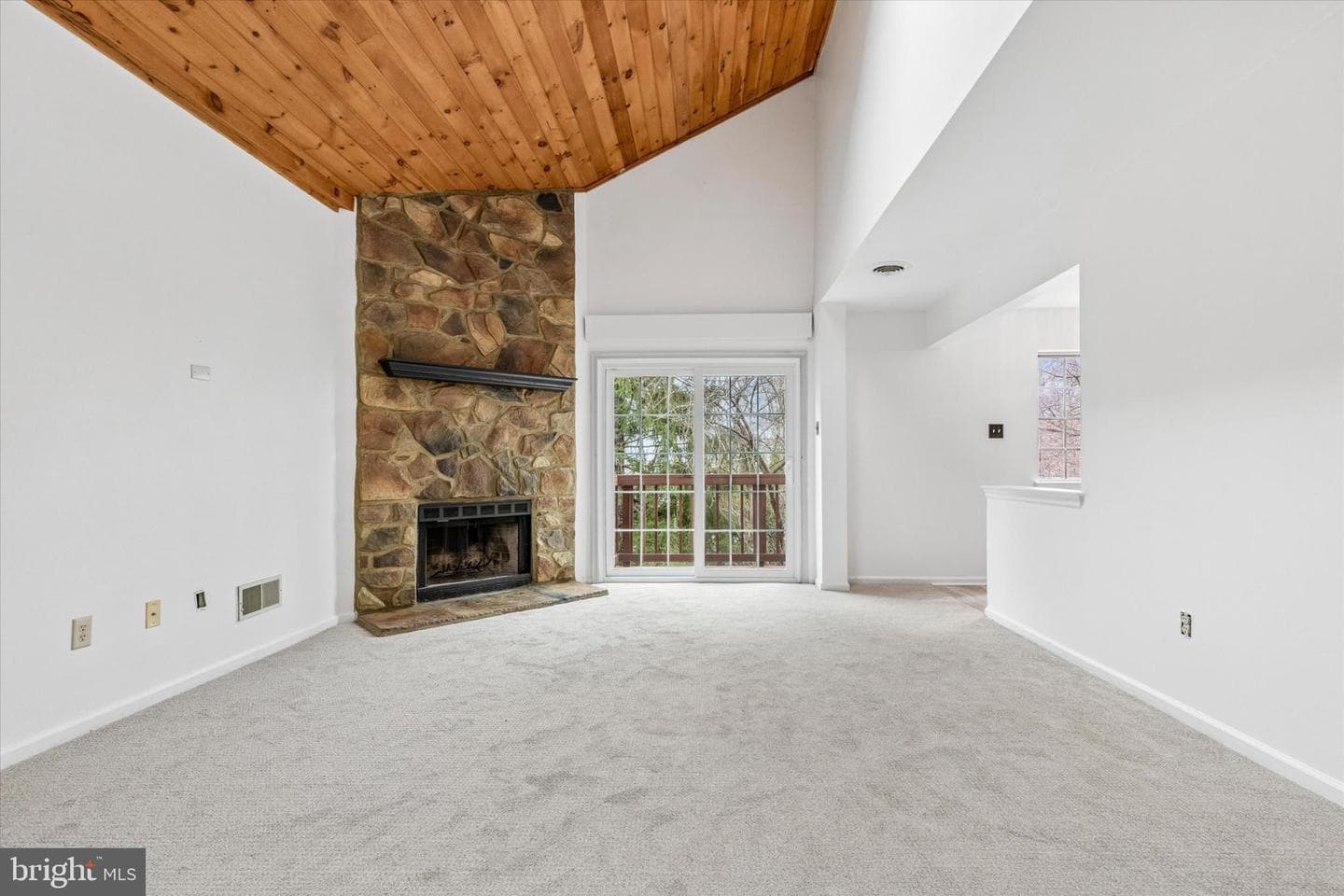 108 Christopher Place #108 photo 3