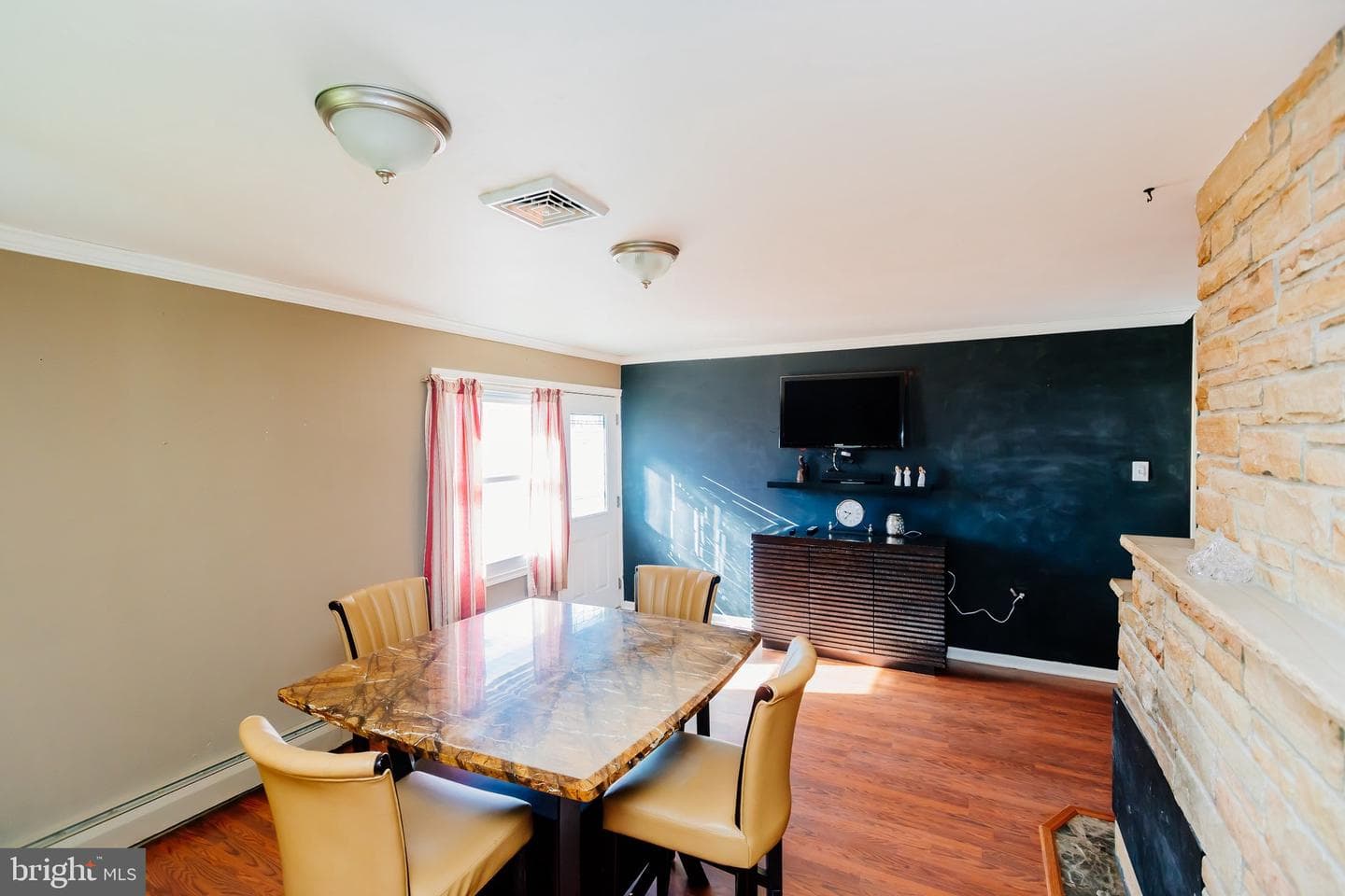35 Mimosa Lane photo 16