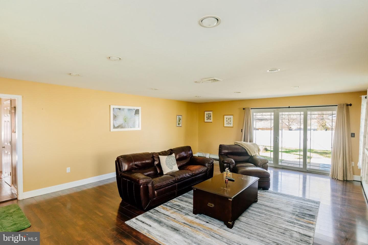 35 Mimosa Lane photo 3