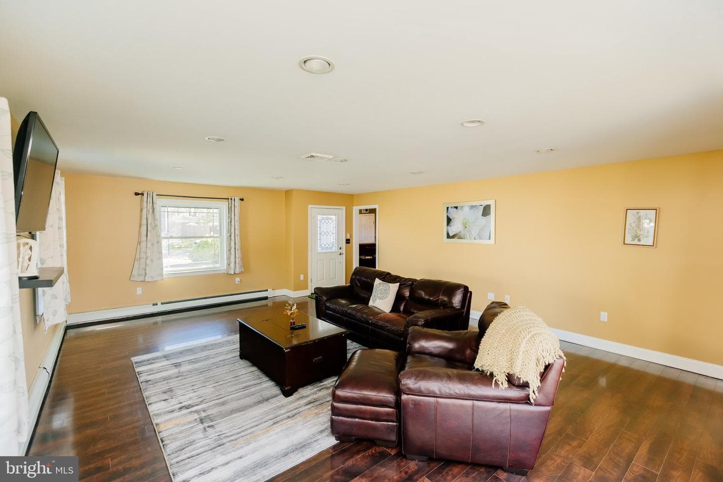 35 Mimosa Lane photo 5