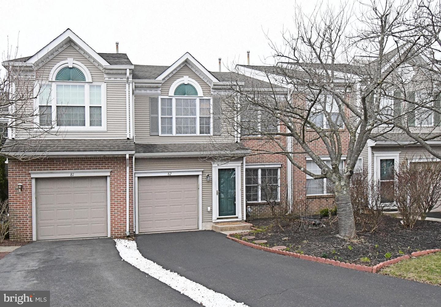 82 Honey Locust Lane photo 2