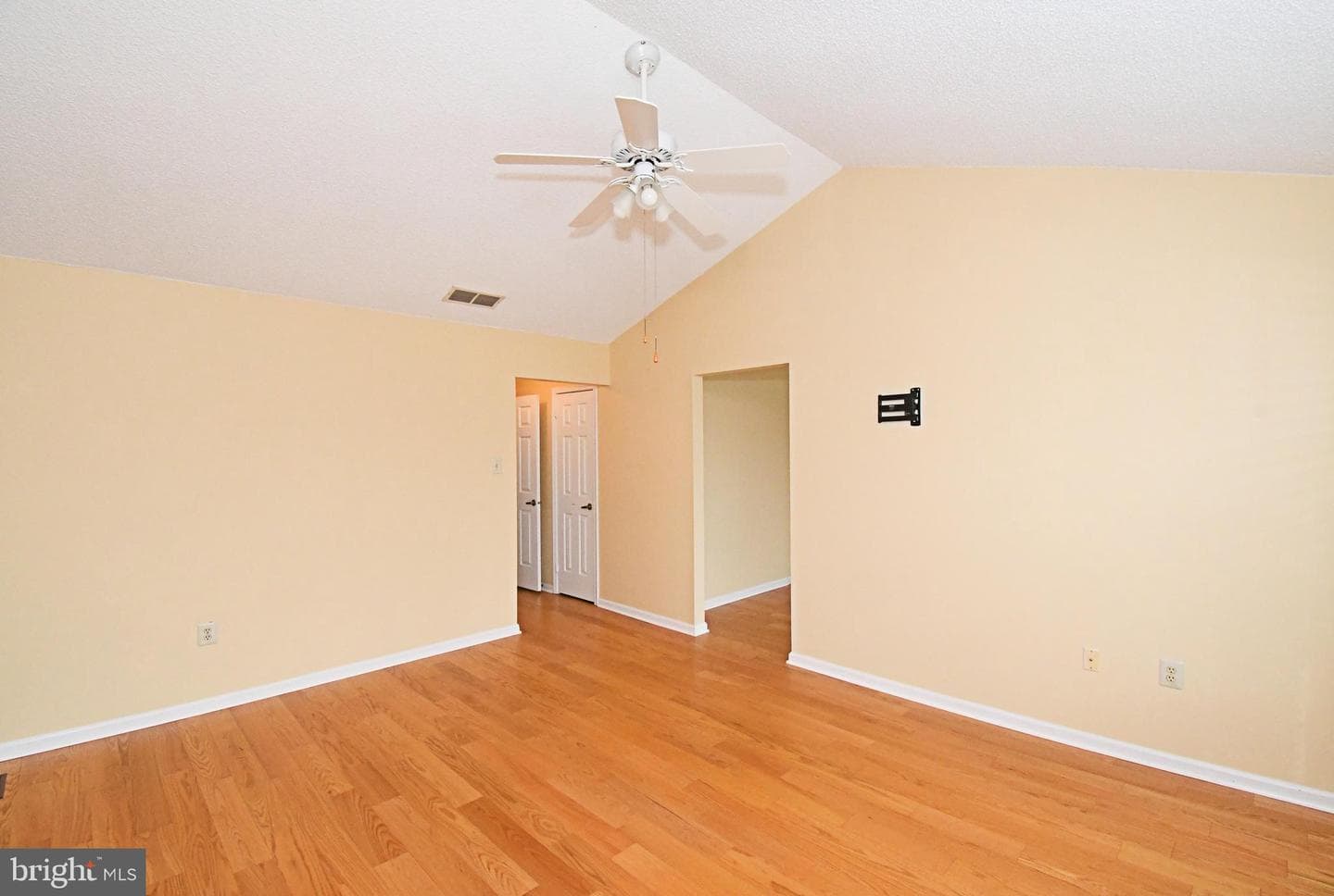 82 Honey Locust Lane photo 32