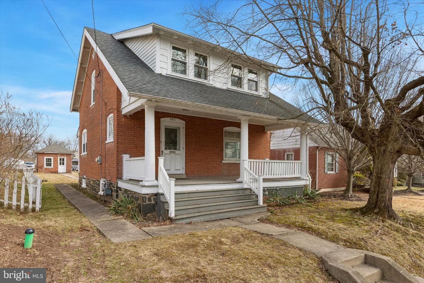 407 Lawn Avenue