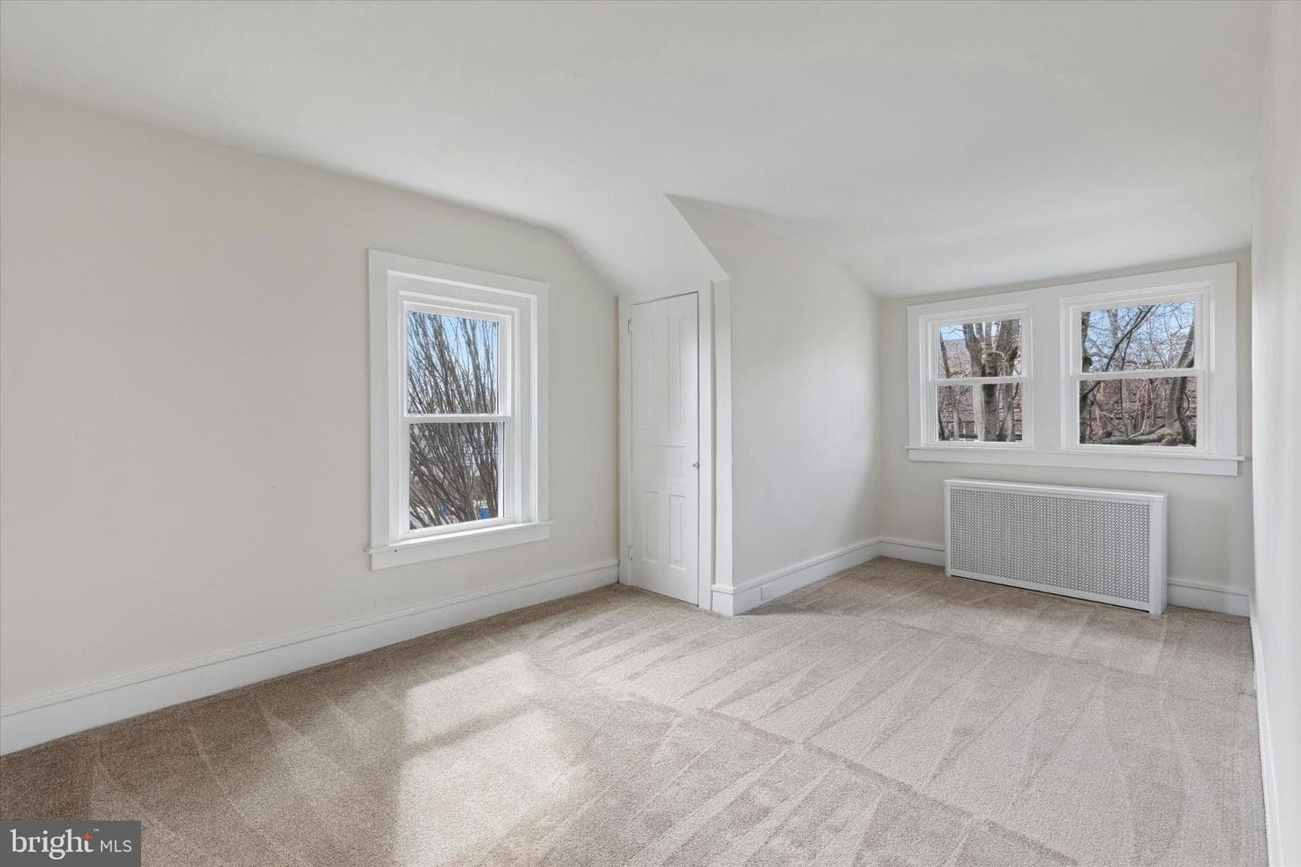 407 Lawn Avenue photo 13
