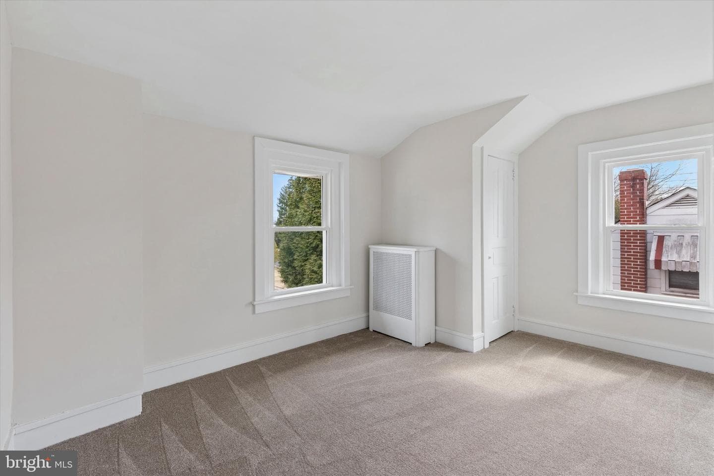 407 Lawn Avenue photo 16