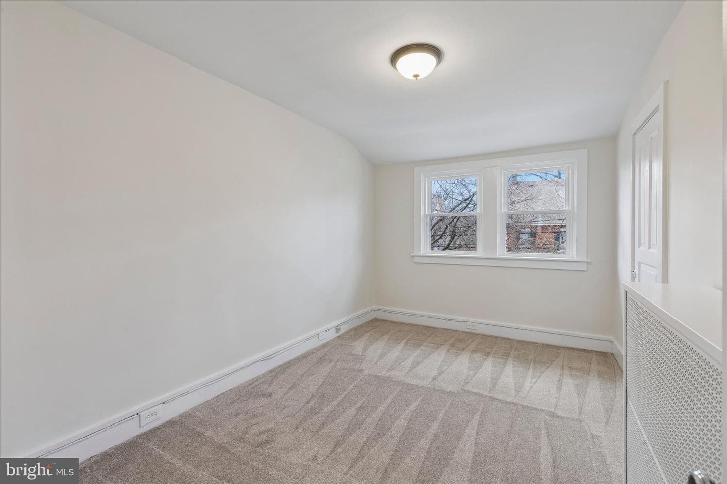 407 Lawn Avenue photo 17