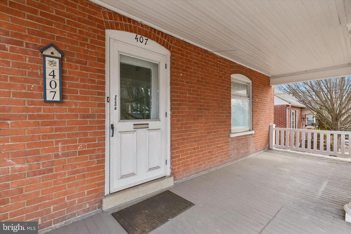 407 Lawn Avenue photo 3
