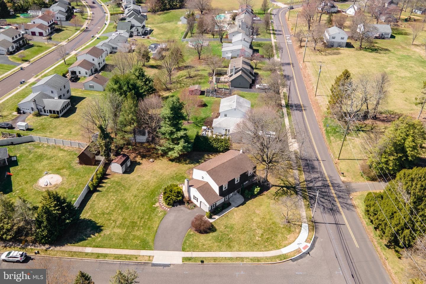 28 W Hillcrest Avenue photo 50
