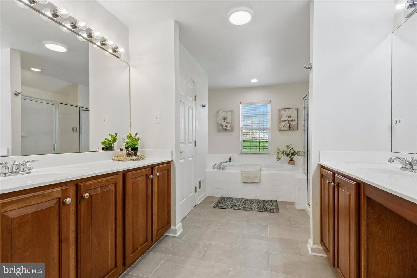135 Equestrian Court photo 39