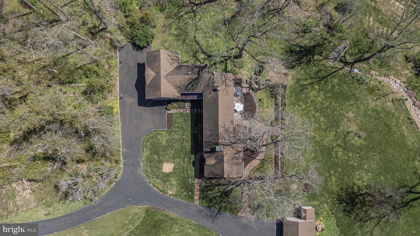 1193 Swamp Road photo 69