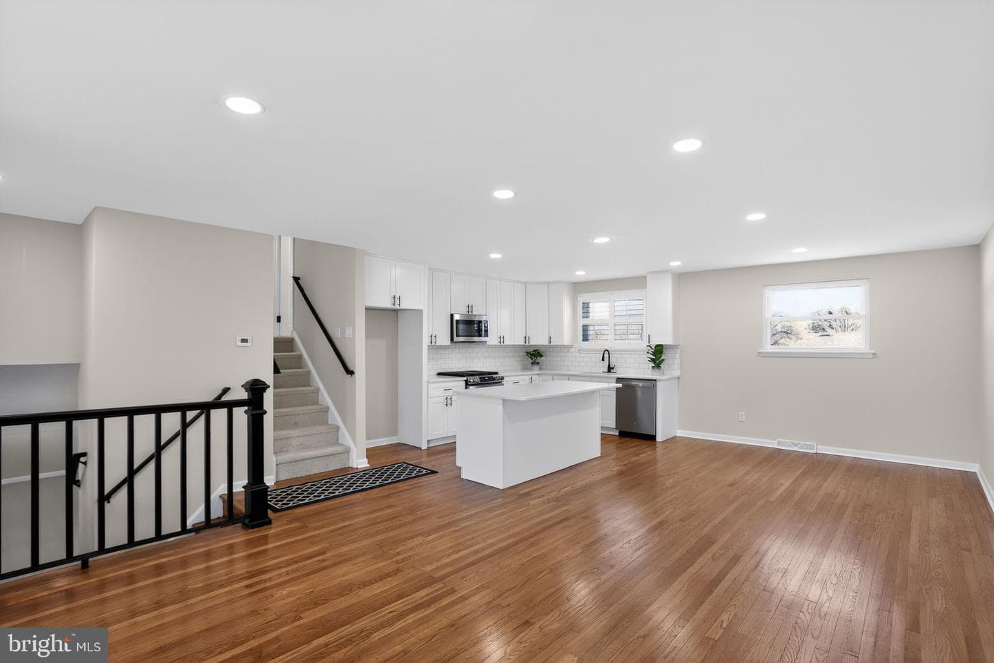 1283 Irma Road photo 2