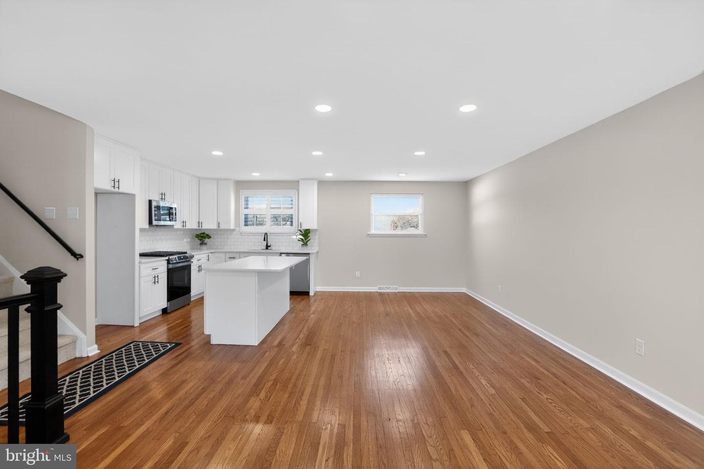 1283 Irma Road photo 3