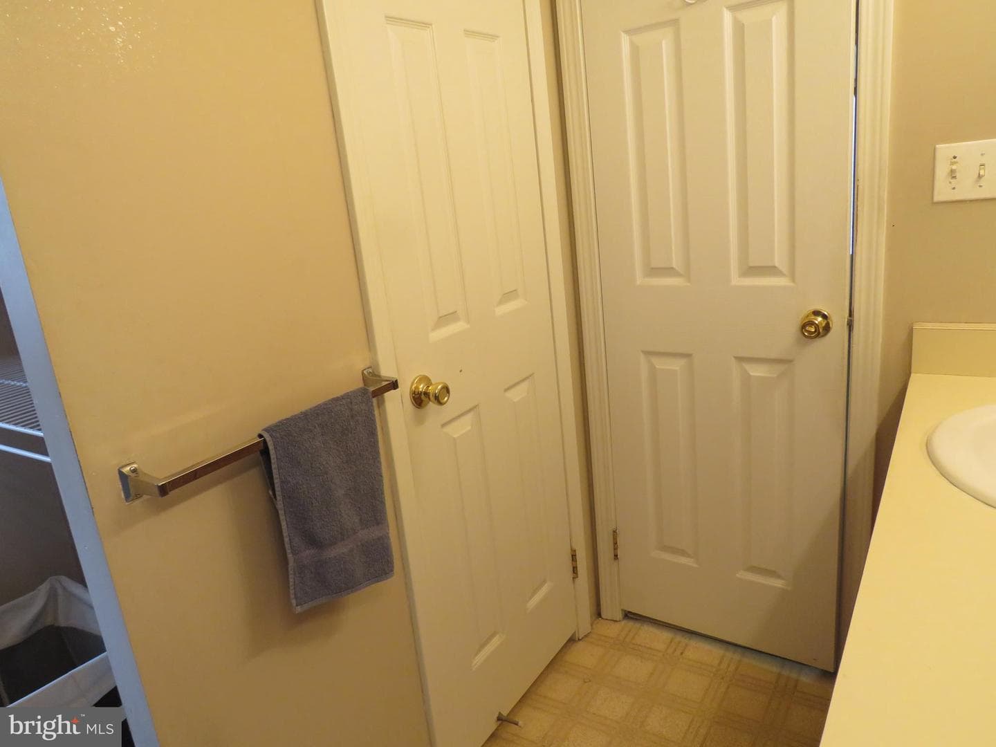 143 Raven Court photo 36