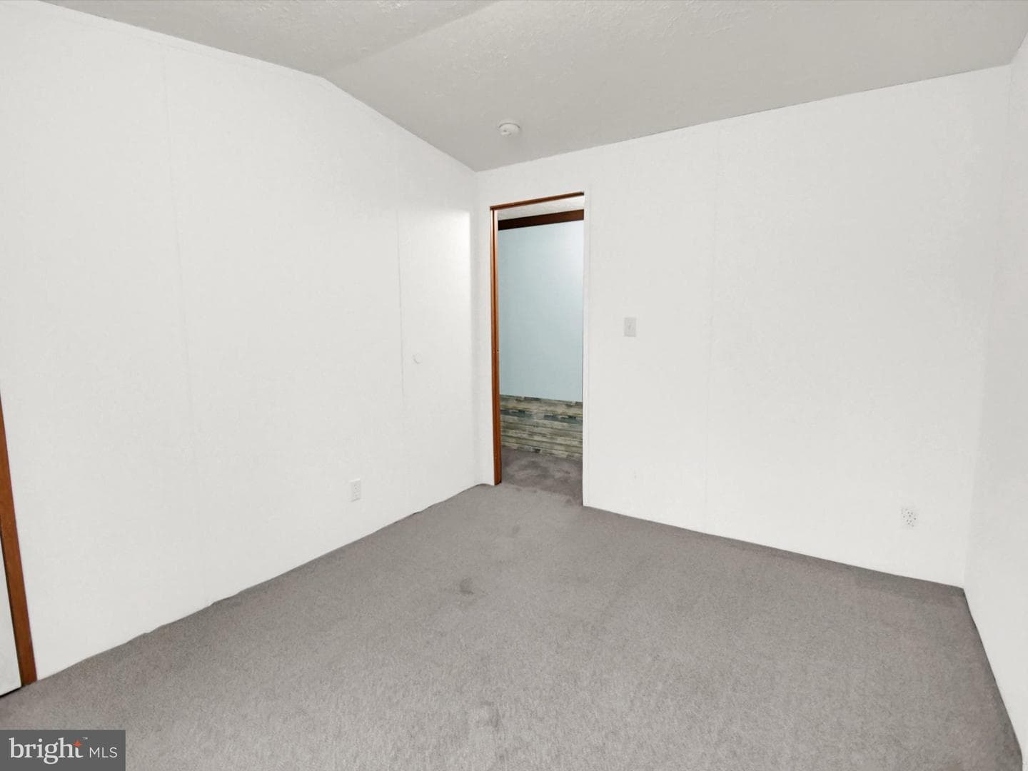 740 Lonely Cottage Road photo 18