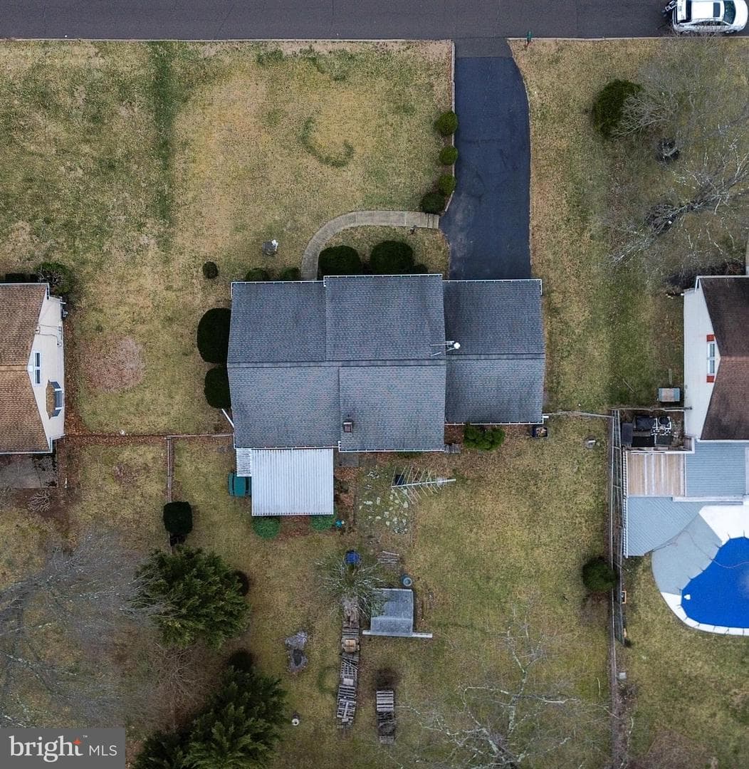 220 Hampshire Drive photo 20