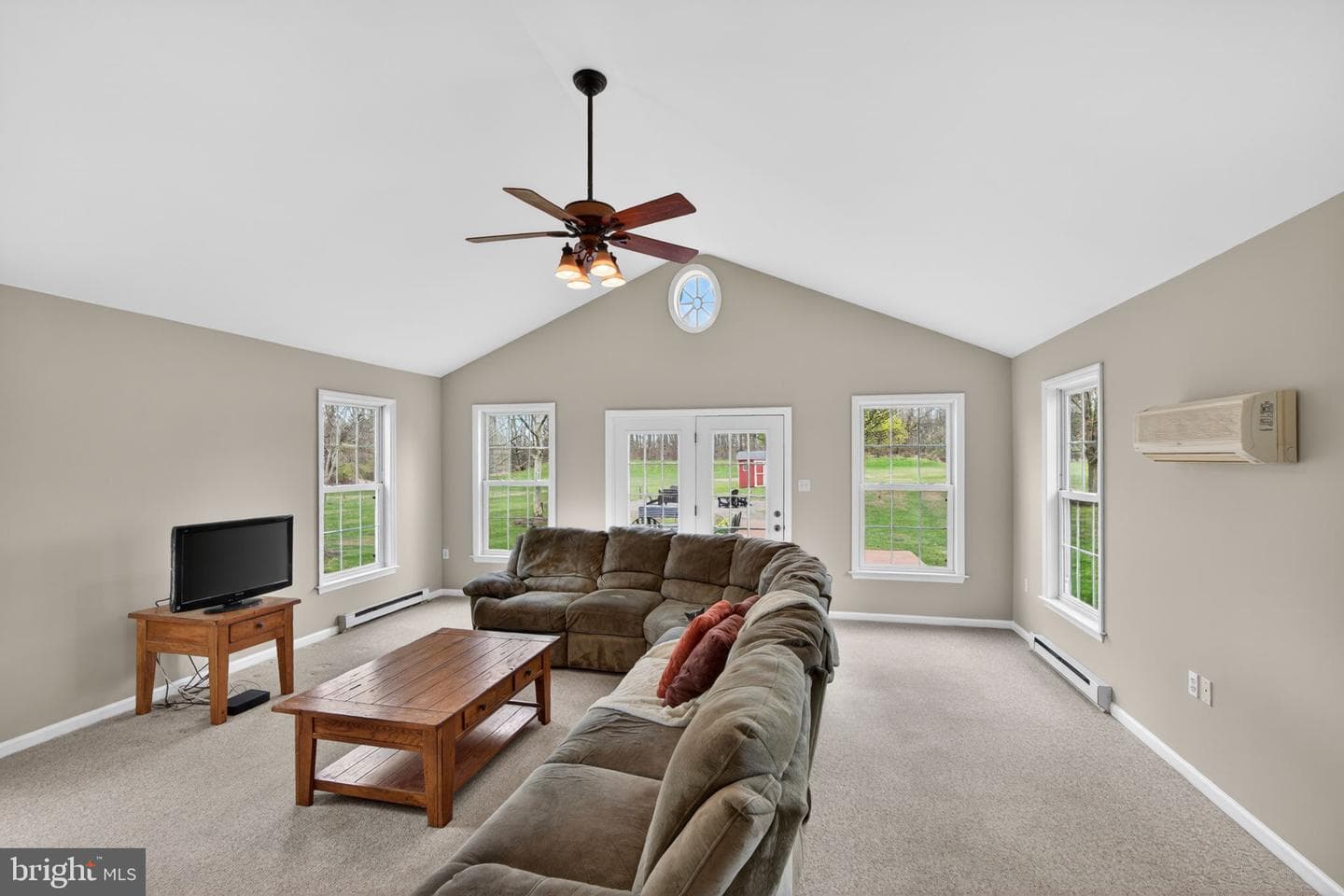 1555 Kumry Road photo 32