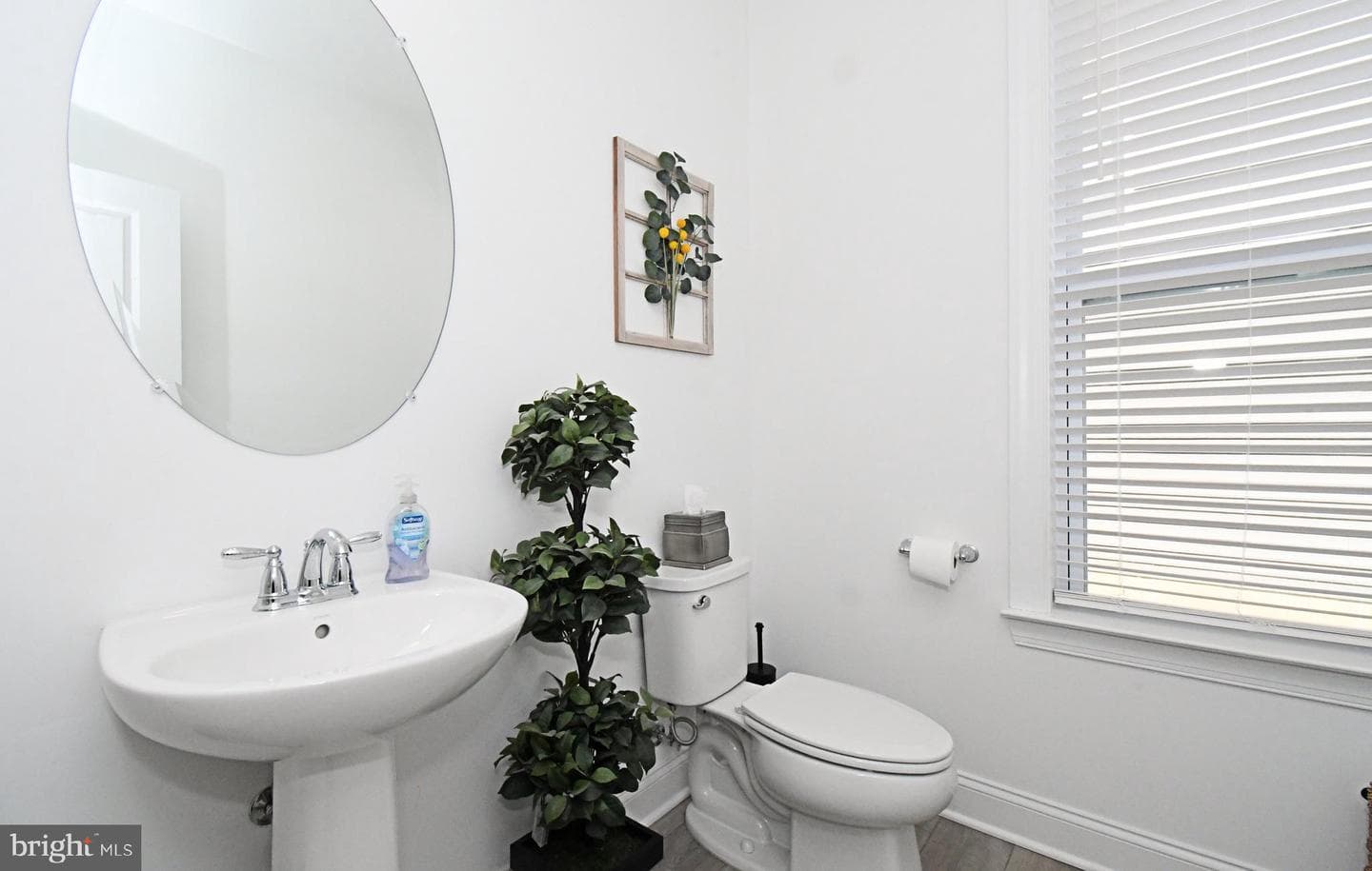 206 Grove Valley Court photo 23