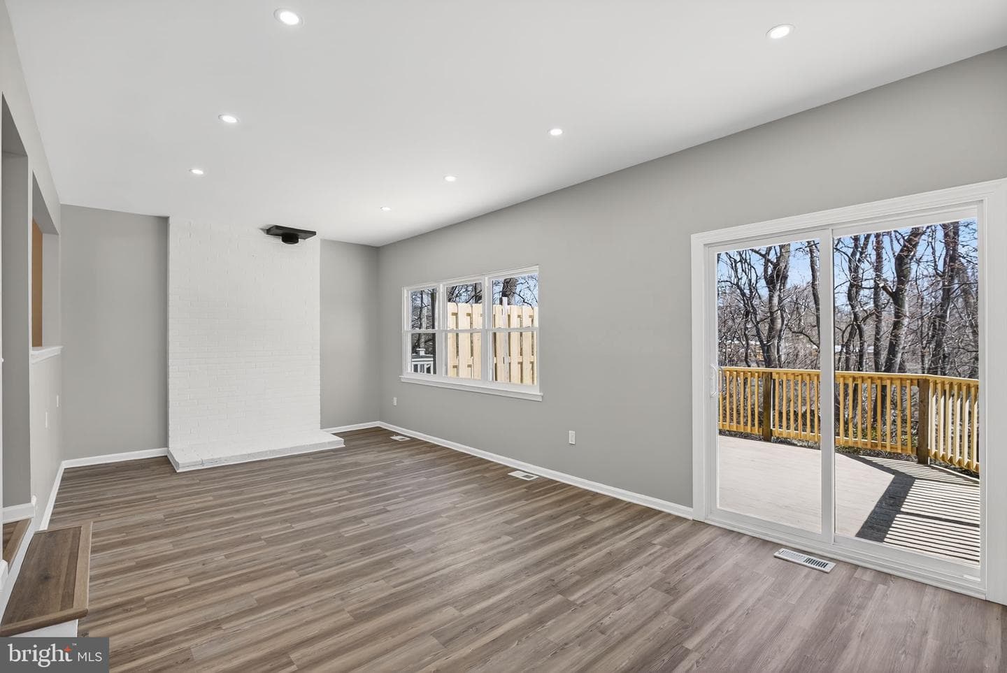 9 E Ridge Mews photo 9