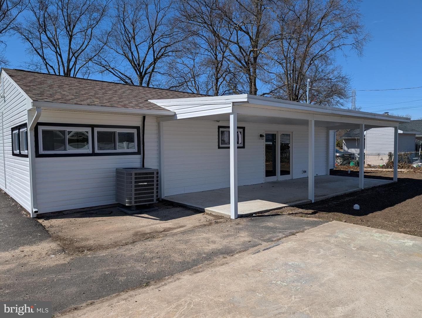 60 Outlook Lane, Levittown
