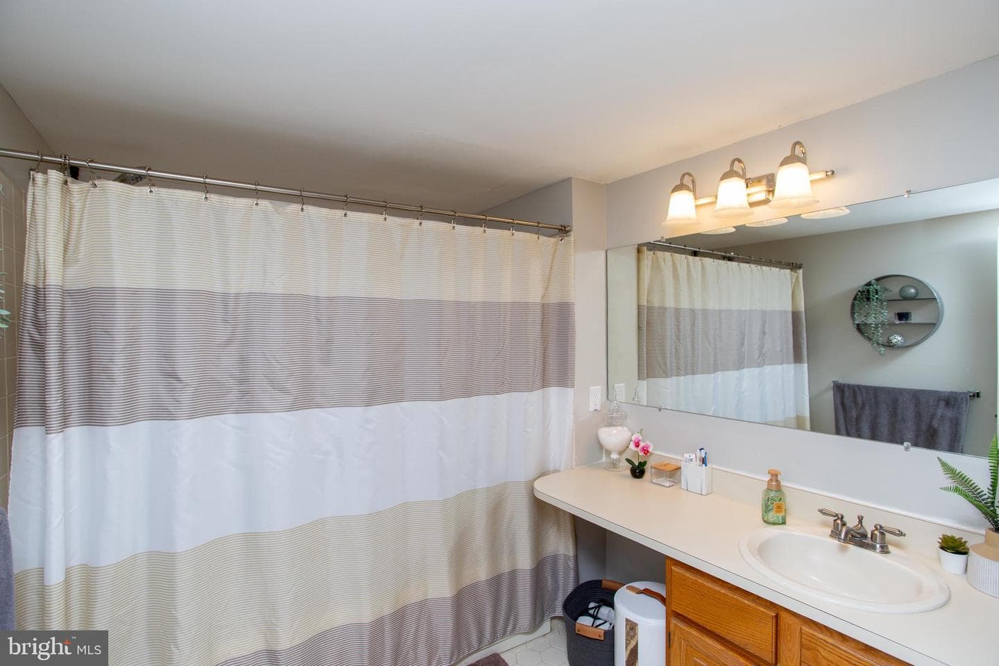 381 Redbud Court #381 photo 31