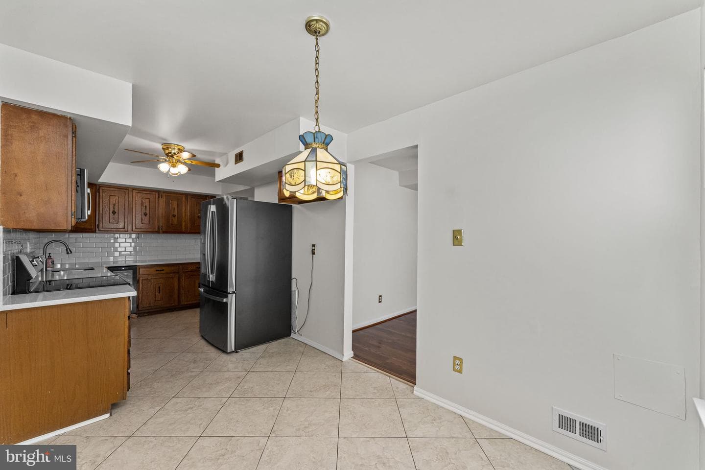 77 Reliance Square photo 11