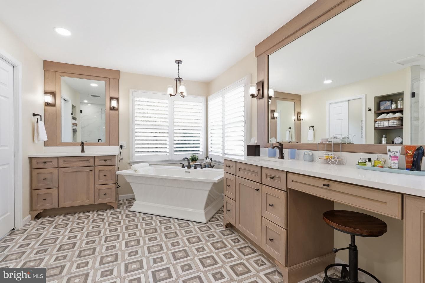 7 Millstone Drive photo 35