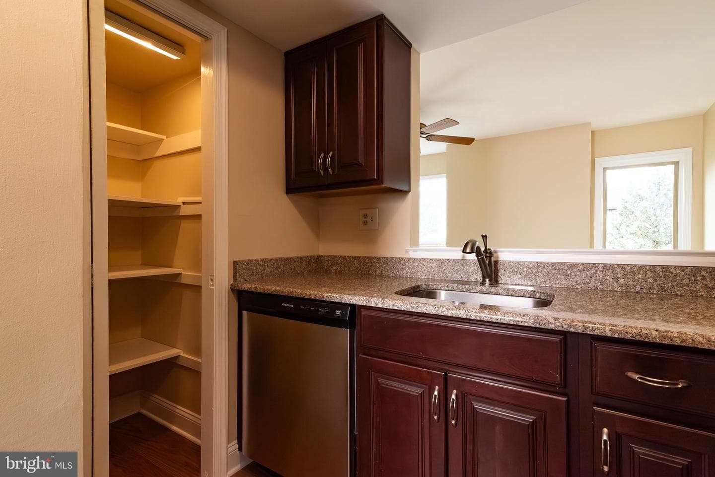 9 Aspen Way photo 9