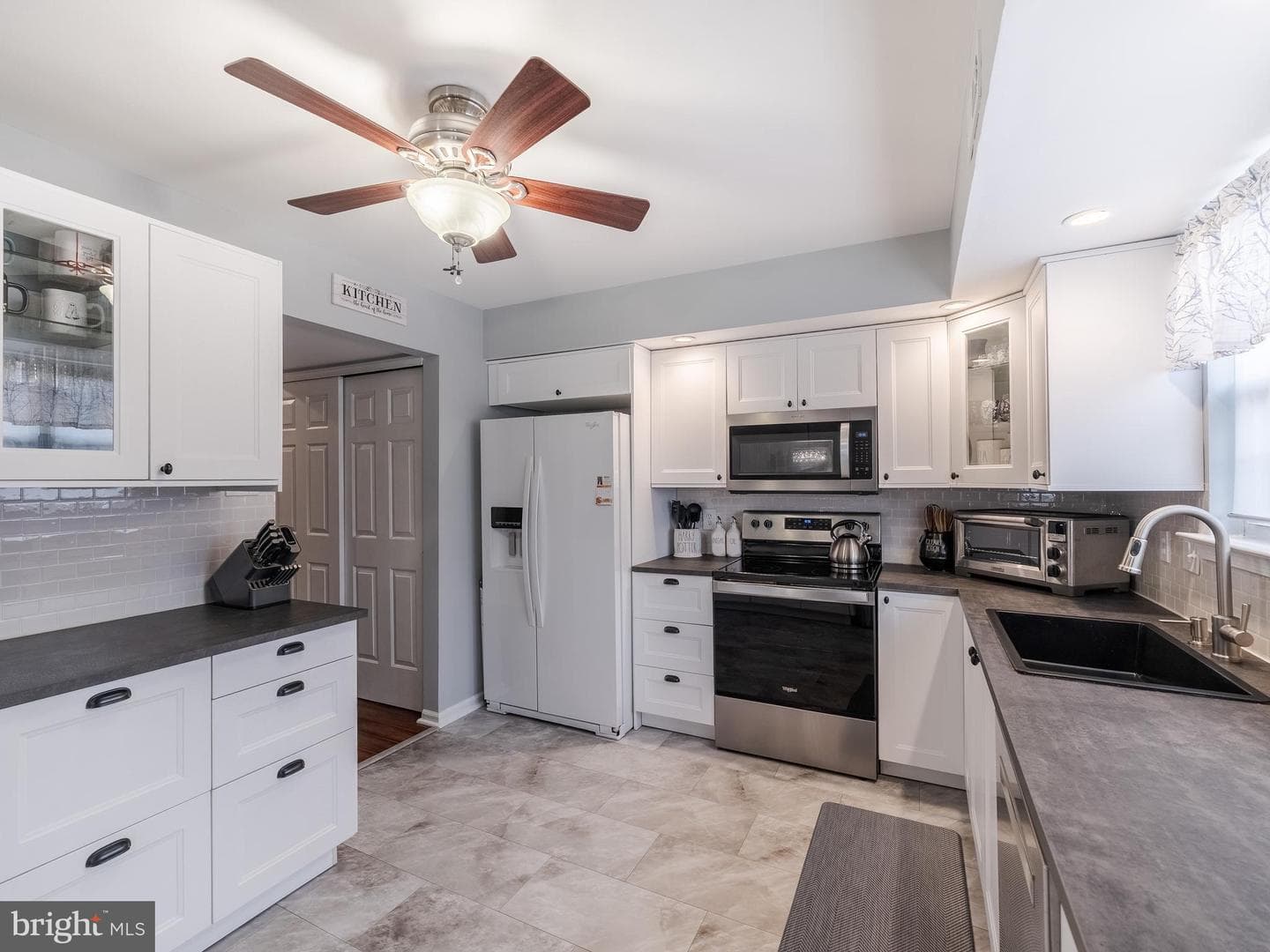 126 Megan Circle photo 10