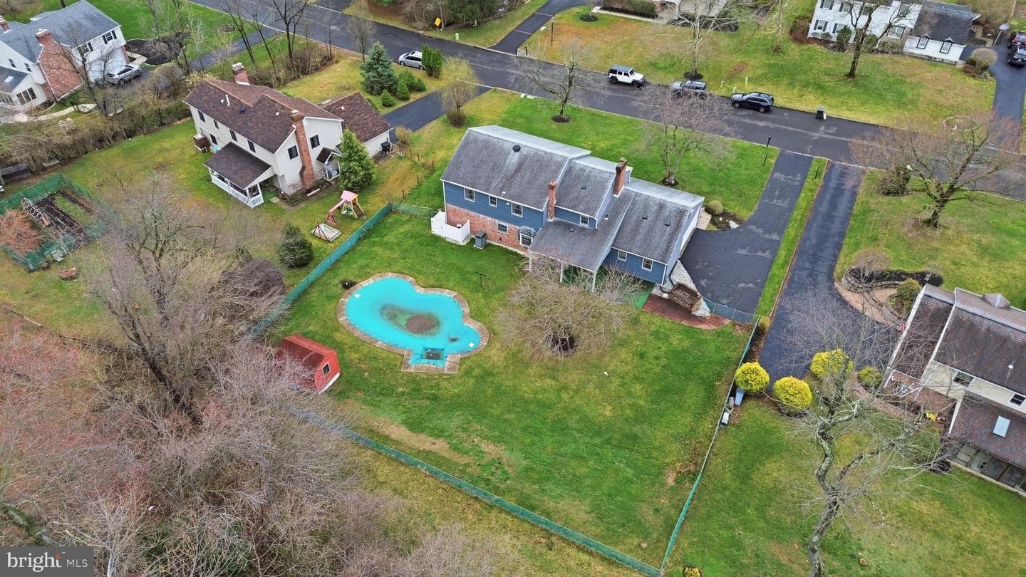 71 Briarwood Drive photo 2