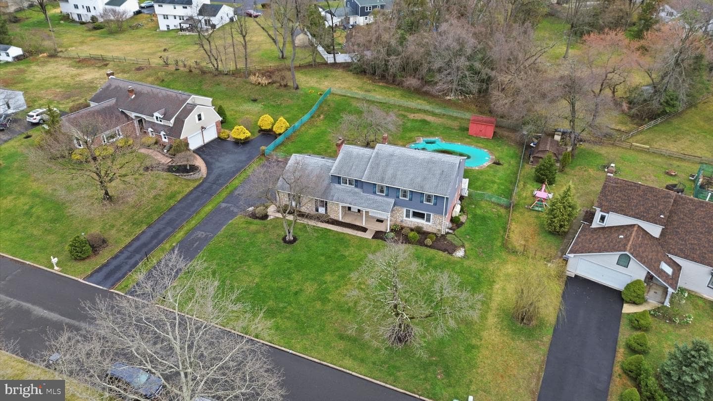 71 Briarwood Drive photo 40