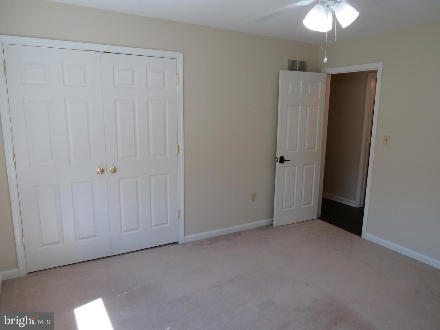 10 Spring Hill Lane photo 35