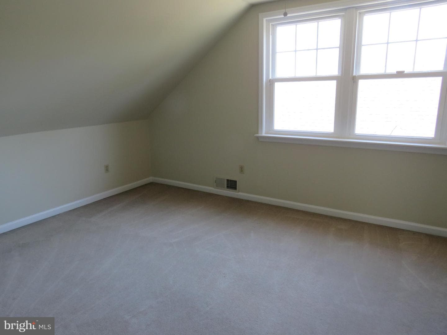 10 Spring Hill Lane photo 54